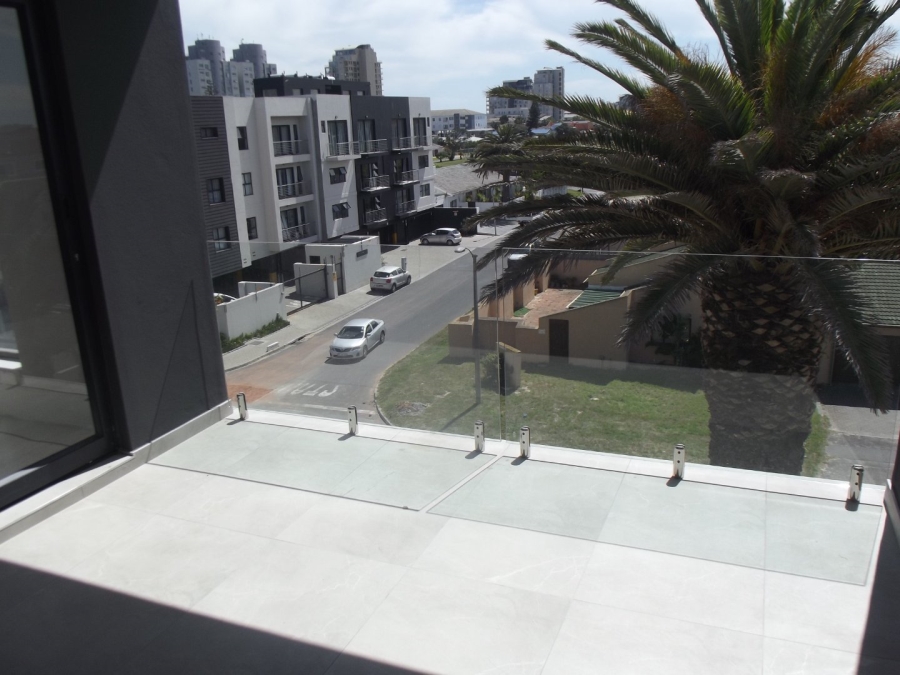 1 Bedroom Property for Sale in Beachfront Western Cape